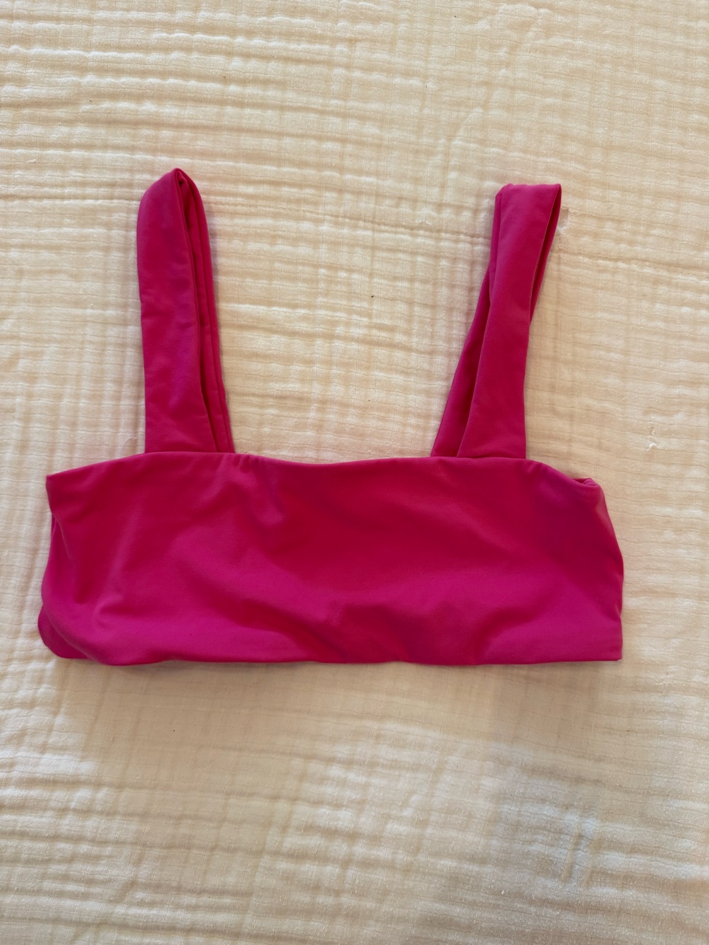 Daily Drills sports bra in hot shot pink